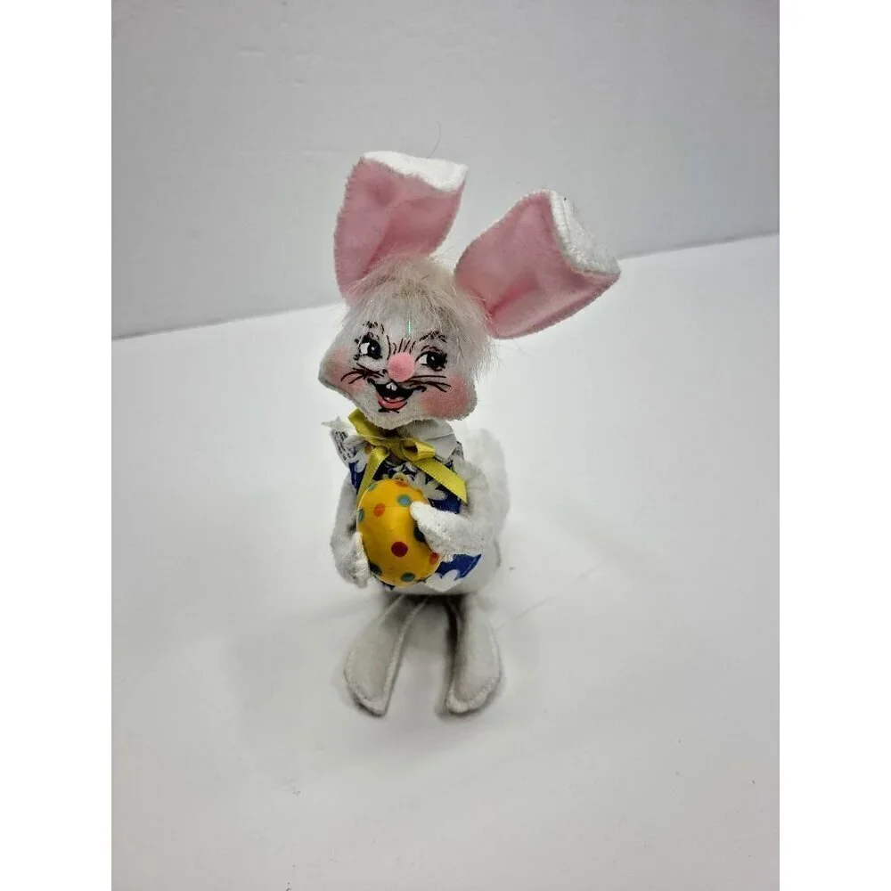 Annalee 6in Easter Boy Bunny Holding Easter Egg New with Tags 200810 Blue Vest